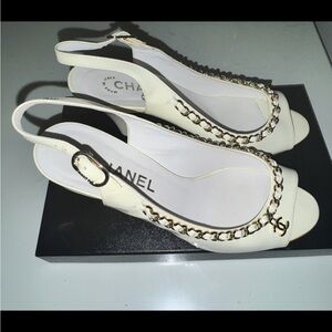 CHANEL White Slingback Heels with Chain Detail